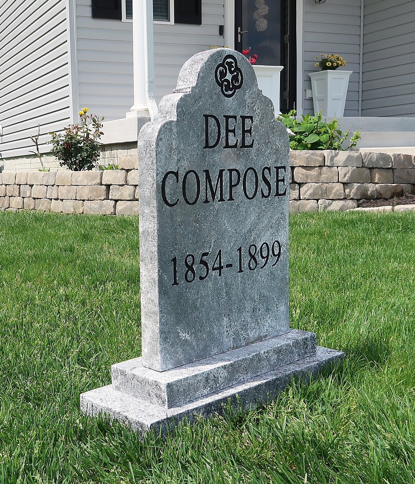 DEE COMPOSE Silly Clever Halloween Tombstone Yard Prop