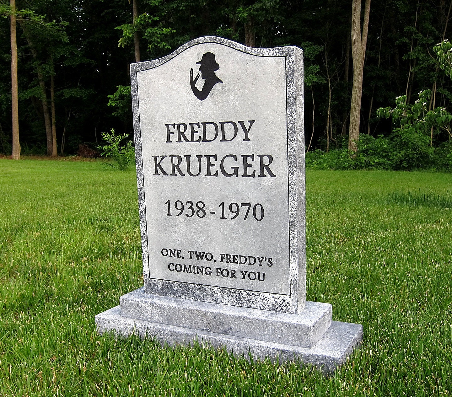 Freddy Krueger Nightmare on Elm Street Tombstone